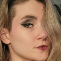 adalindgrayfree Desnuda