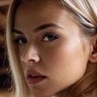 Angela Paskevic Desnuda