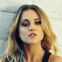 Anne Winters Desnuda
