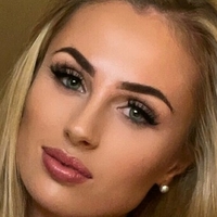 Billie Louise Desnuda