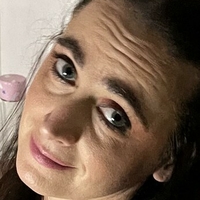 Cherry Bloom Desnuda