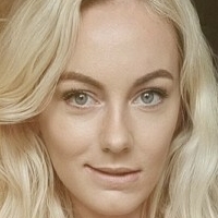 Chloe Hill Desnuda