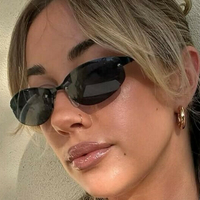 Chloe Tharle Desnuda