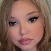 Destiny Estelle Desnuda