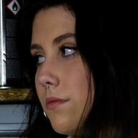 Divmcnd Desnuda