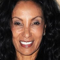 Downtown Julie Brown Desnuda