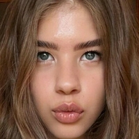 eeemily Desnuda