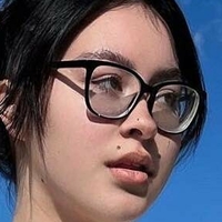 GiGi Desnuda
