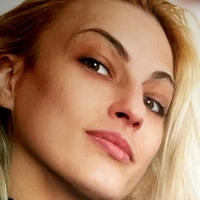 Goddess Elza Desnuda