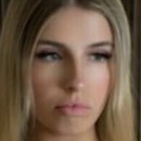 Hailey Phillips Desnuda