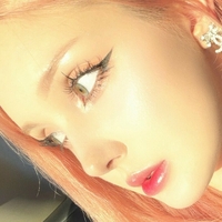 Julia Majch | Shieru Desnuda