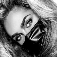 Karolina Kuźna Desnuda