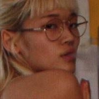 Kiddy Akita Lou Desnuda