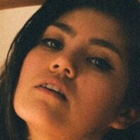 Kyra Elton Desnuda