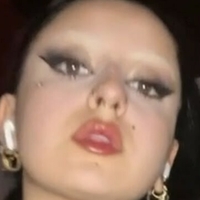 ladamagrigiax Desnuda