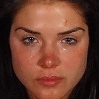 Marie Avgeropoulos Desnuda