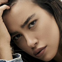 michal_krits Desnuda