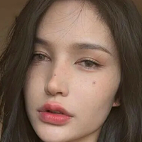 Sara_Tokyo Desnuda