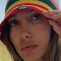 Şevval Şahin Desnuda