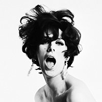 Sue Lloyd Desnuda
