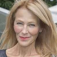 Suzanne Bjerrehuus Desnuda