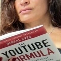 velvetarch777 Desnuda