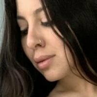 Victoria Riaz Desnuda
